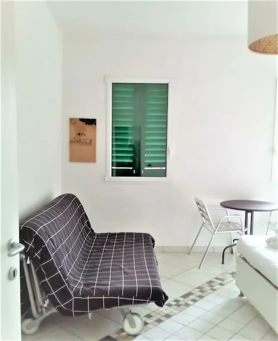 Bright Apartment Near Piazza Dei Ciompi Florence Italy