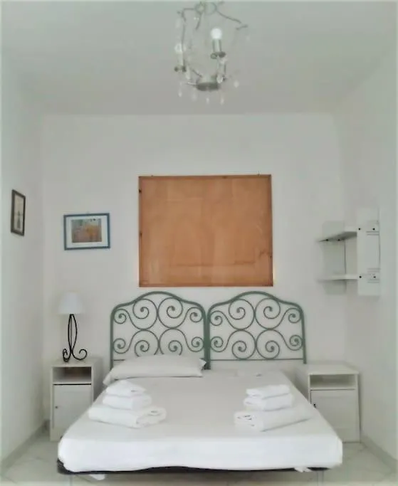 Bright Apartment Near Piazza Dei Ciompi Florence