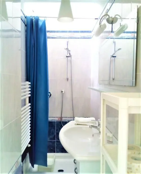 Bright Apartment Near Piazza Dei Ciompi Φλωρεντία